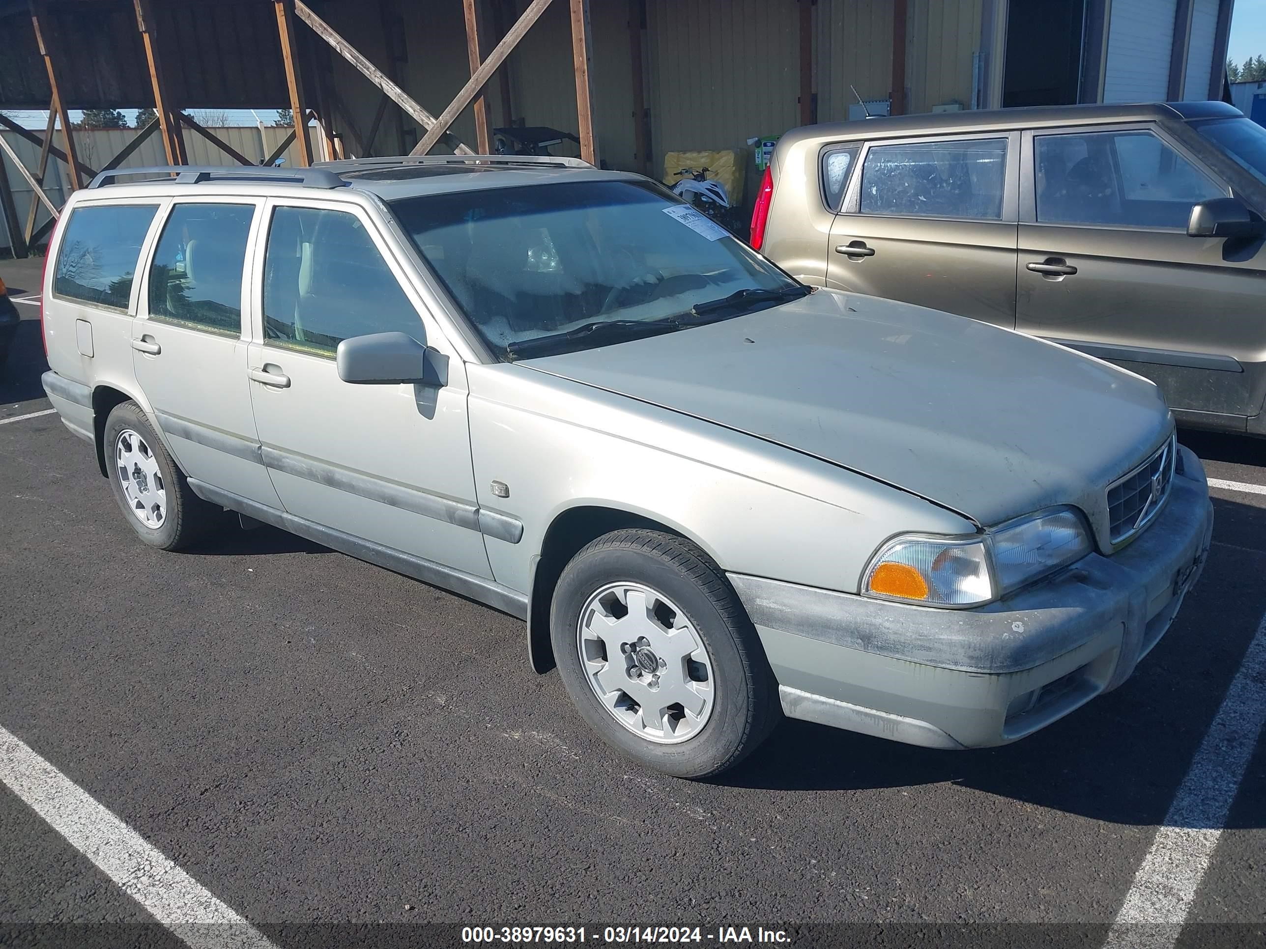 VOLVO V70 2000 yv1lz56d4y2670638