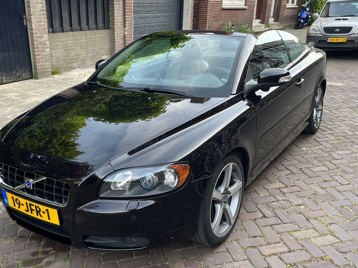 VOLVO C70 CONVERTIBLE 2009 yv1mc38599j078302