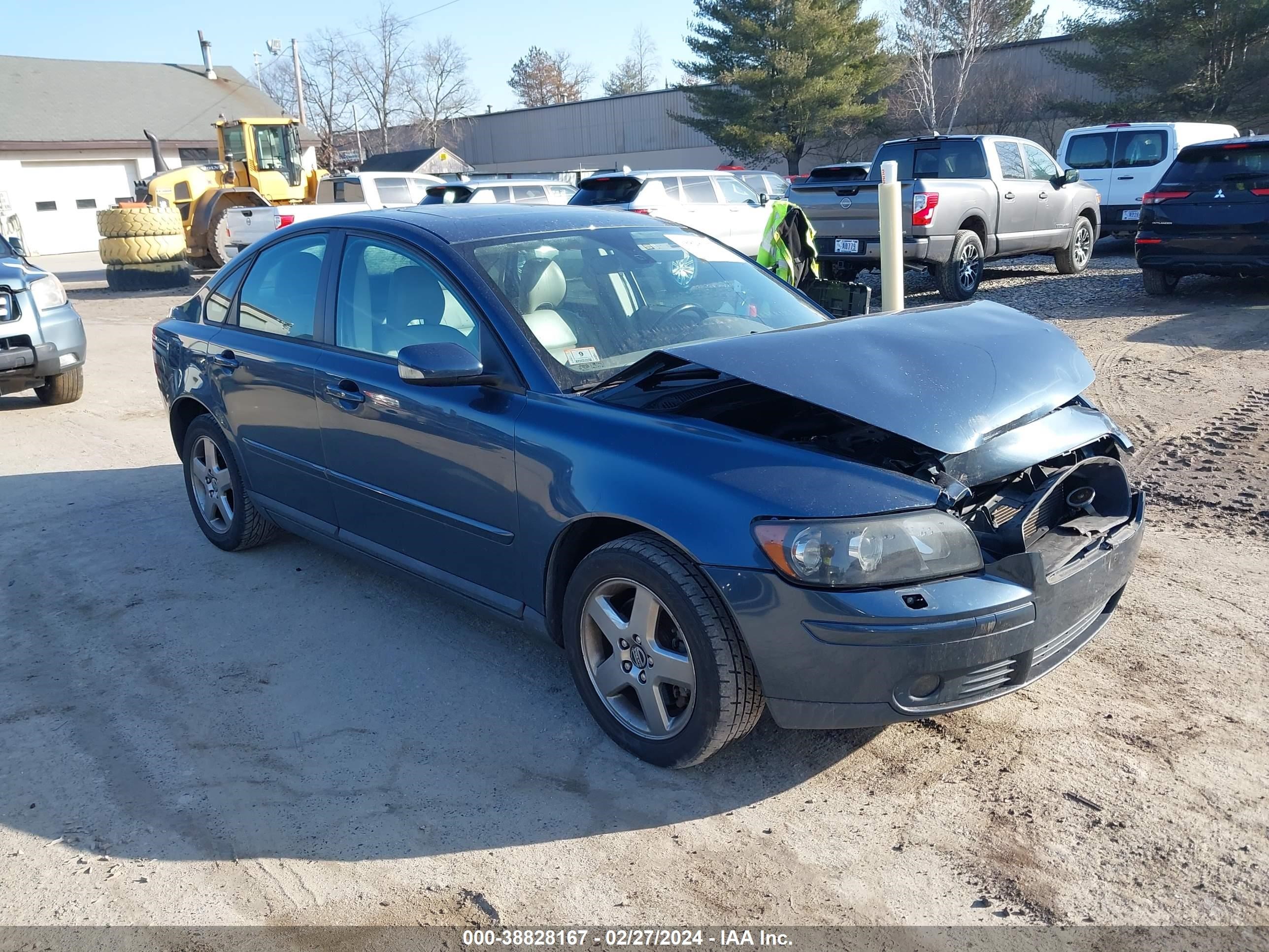 VOLVO S40 2005 yv1mh682352073386