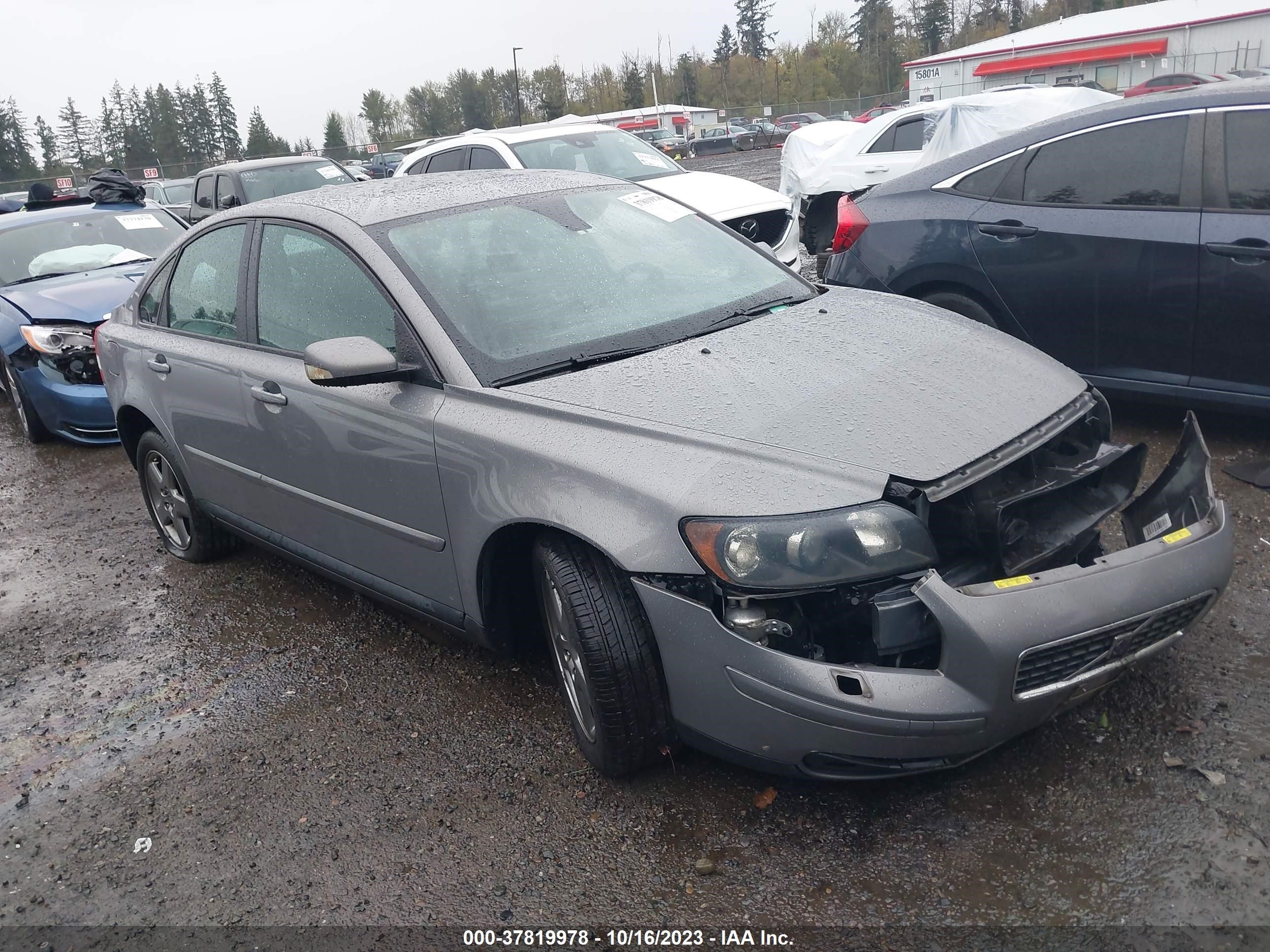 VOLVO S40 2005 yv1mh682752114506