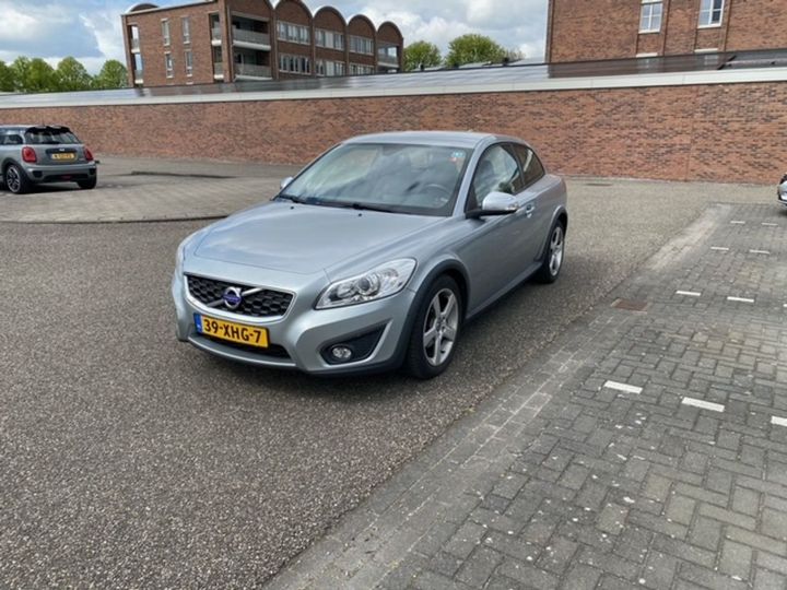 VOLVO C30 2012 yv1mk84f1d2301074