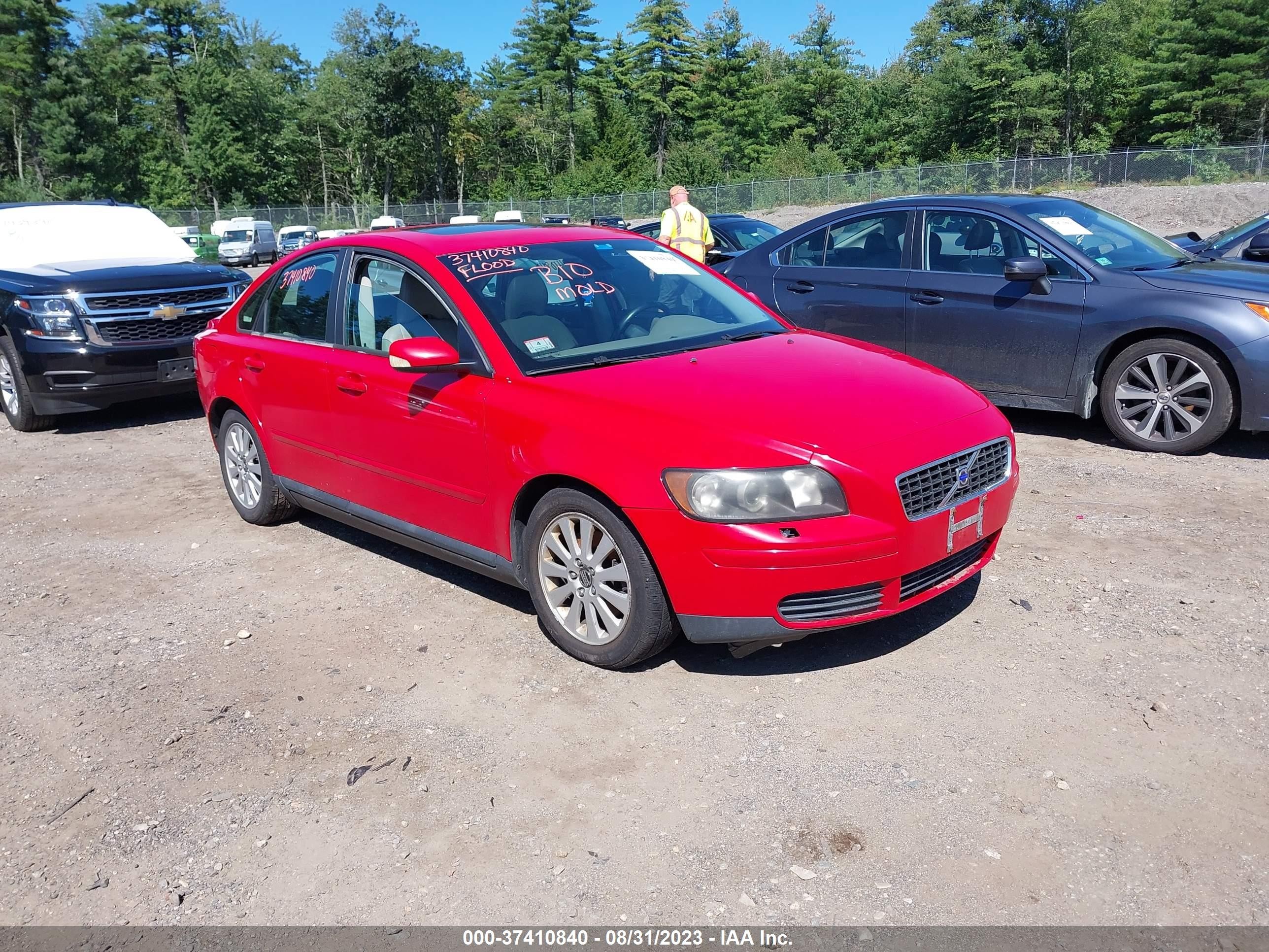 VOLVO S40 2004 yv1ms382042016108