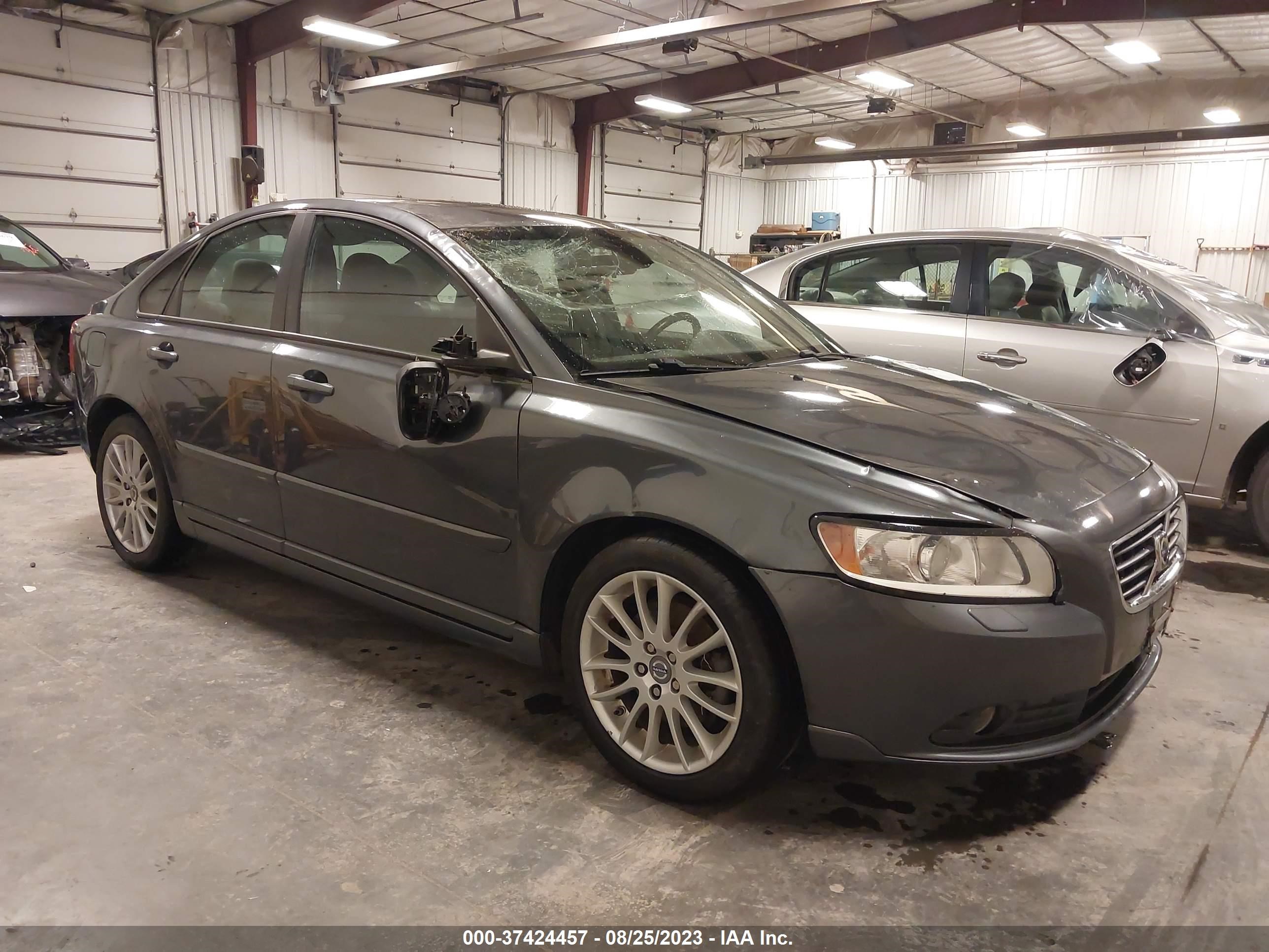 VOLVO S40 2009 yv1ms382292452403