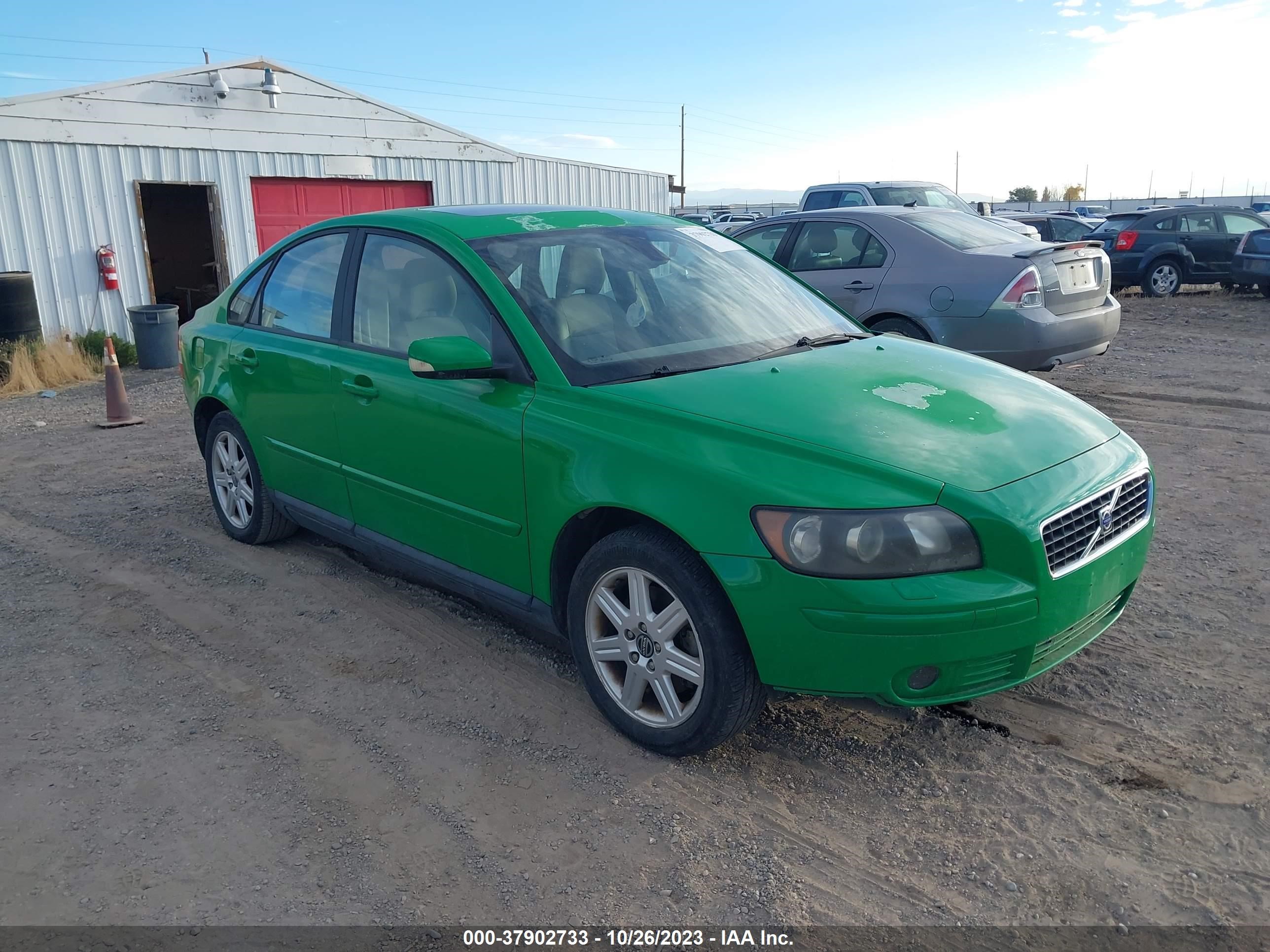 VOLVO S40 2004 yv1ms382542013057