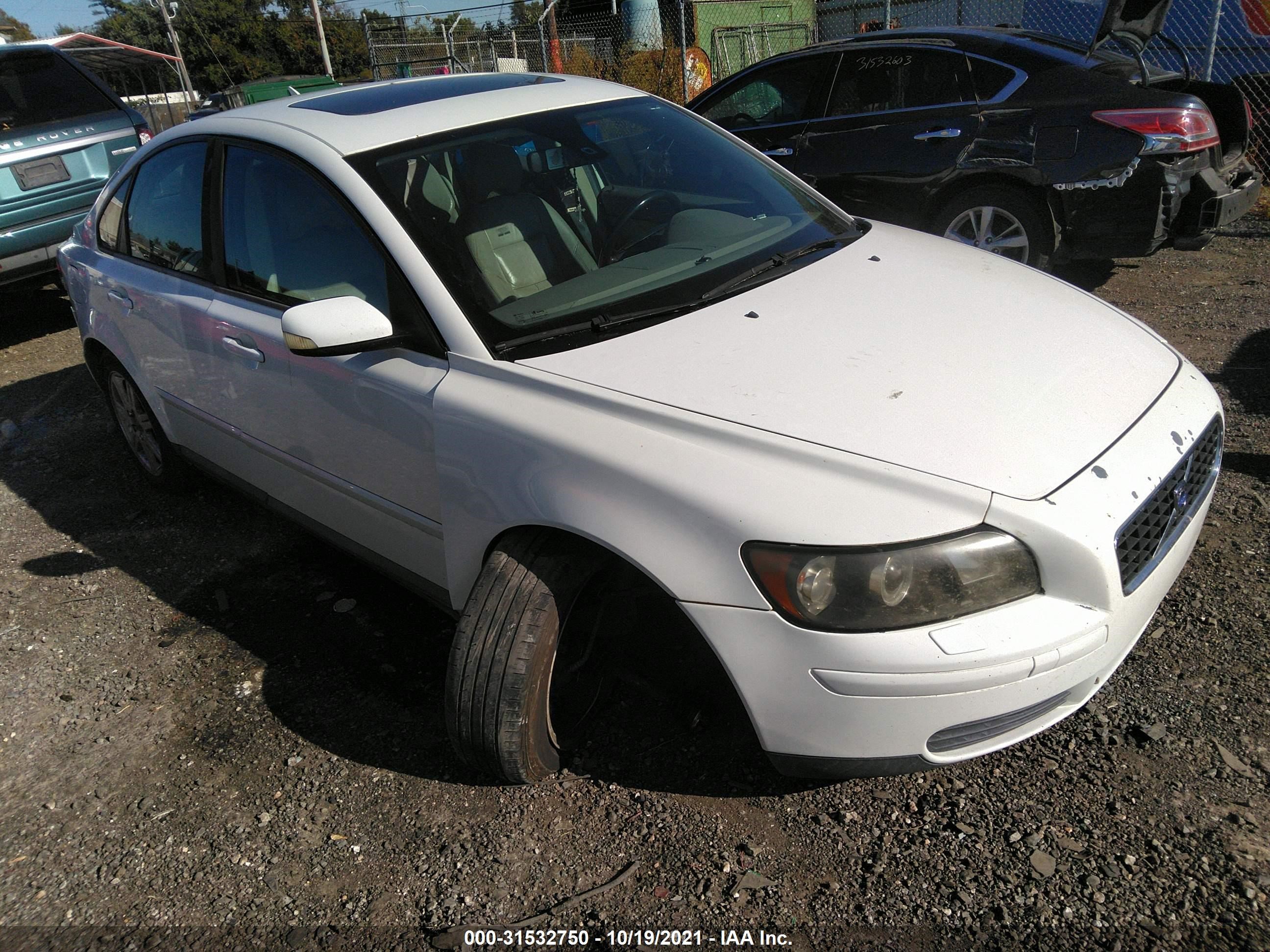 VOLVO S40 2004 yv1ms382742007289