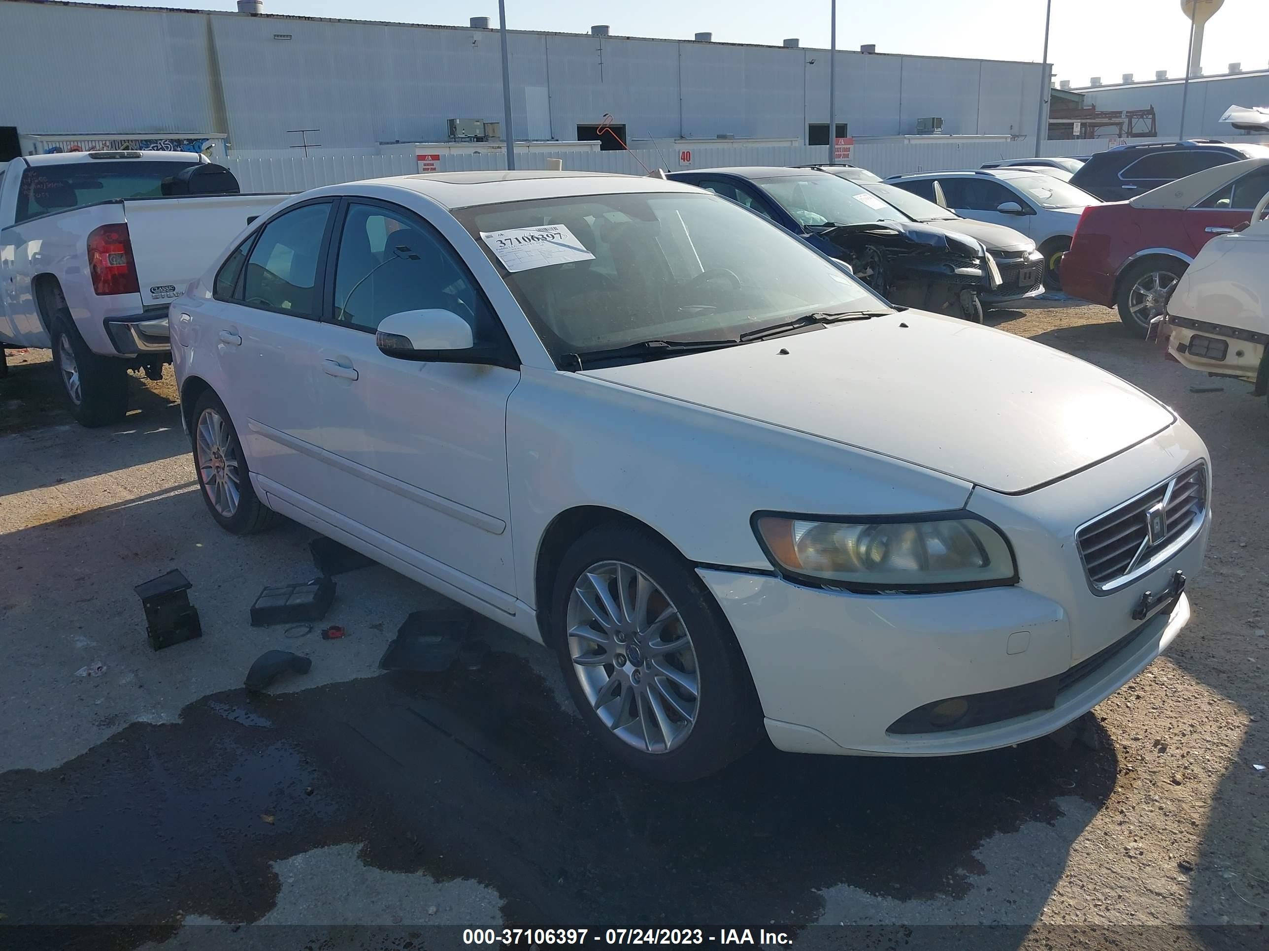 VOLVO S40 2009 yv1ms382792462456