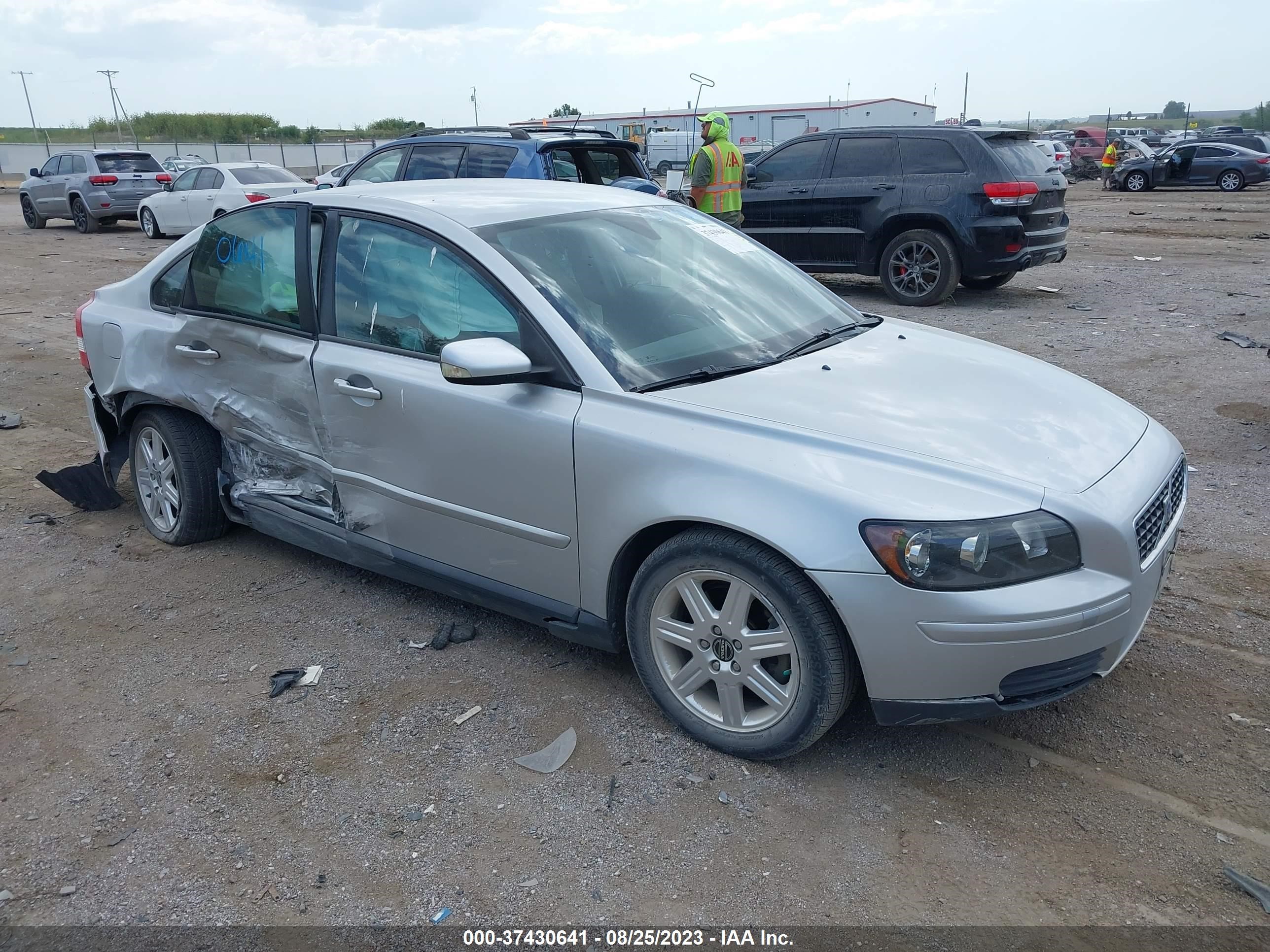 VOLVO S40 2006 yv1ms382862167541