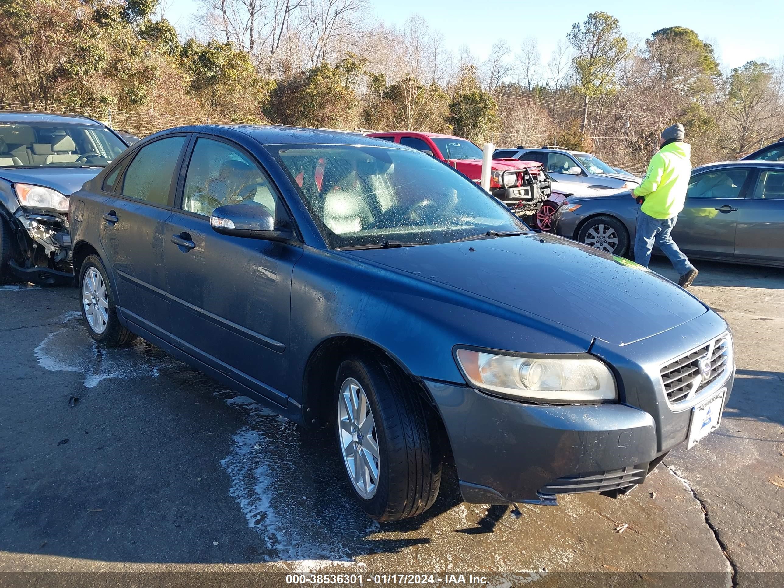 VOLVO S40 2008 yv1ms382882375275