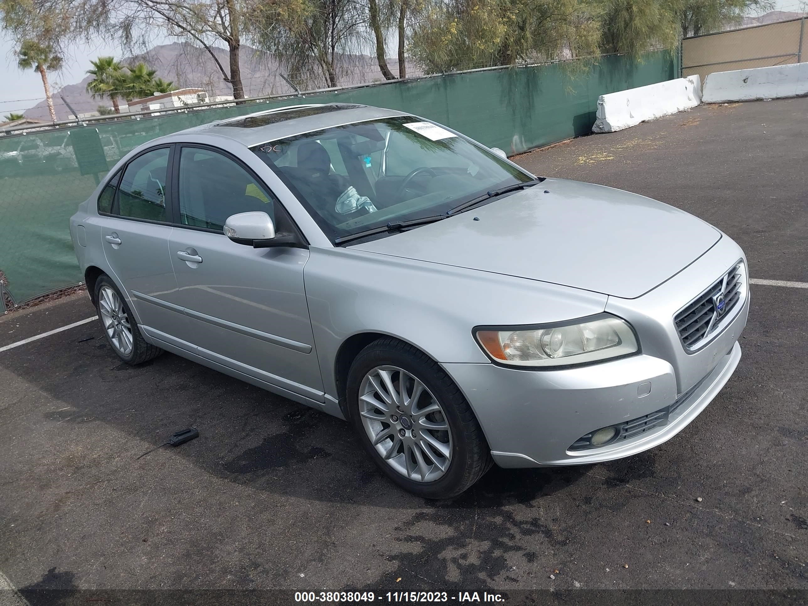 VOLVO S40 2009 yv1ms390592433227