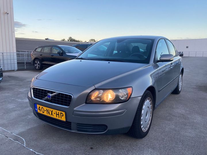 VOLVO S40 2004 yv1ms664942014323