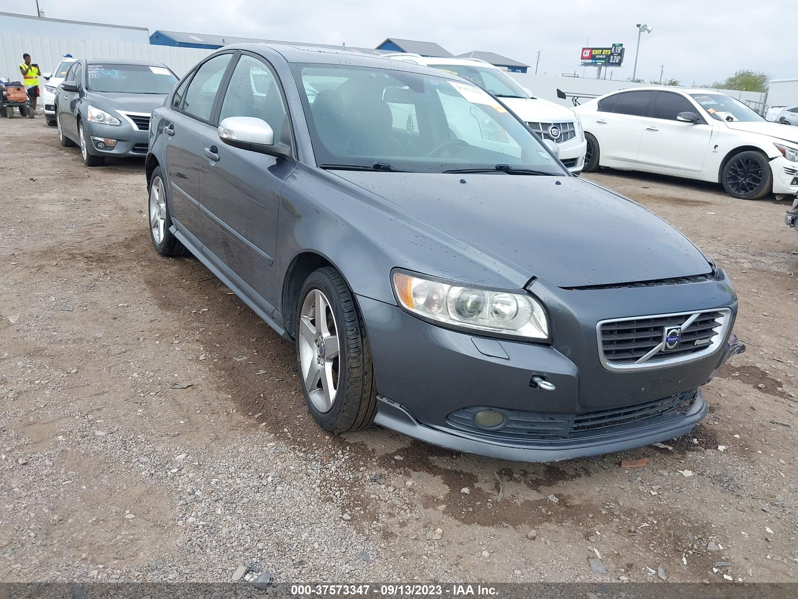 VOLVO S40 2009 yv1ms672792456272