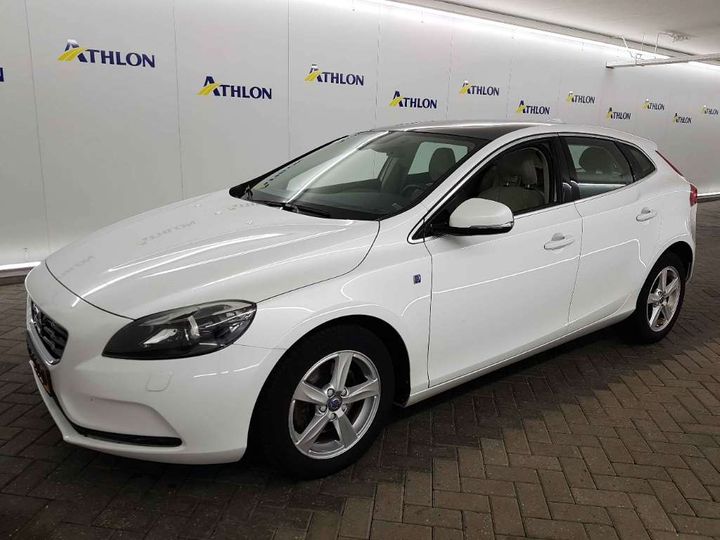 VOLVO V40 2016 yv1mv2181g2332953