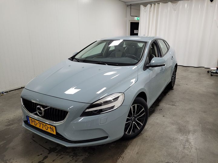 VOLVO V40 2017 yv1mv2181j2444747