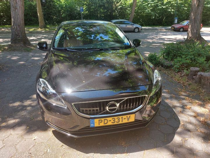 VOLVO V40 2017 yv1mv2181j2449113