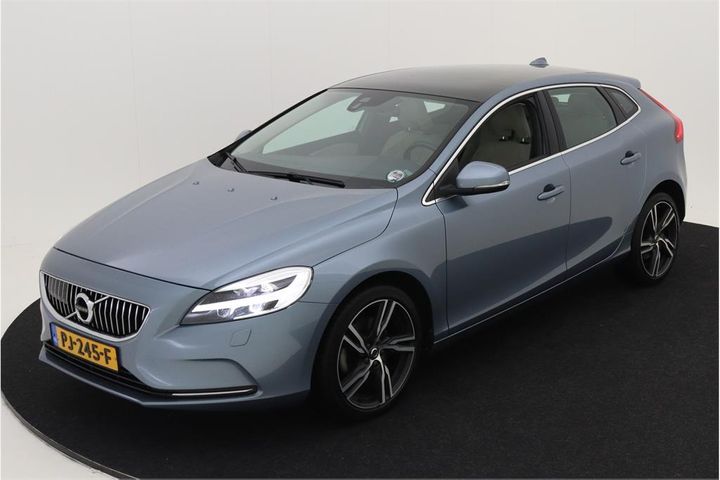 VOLVO V40 2017 yv1mv2181j2454476