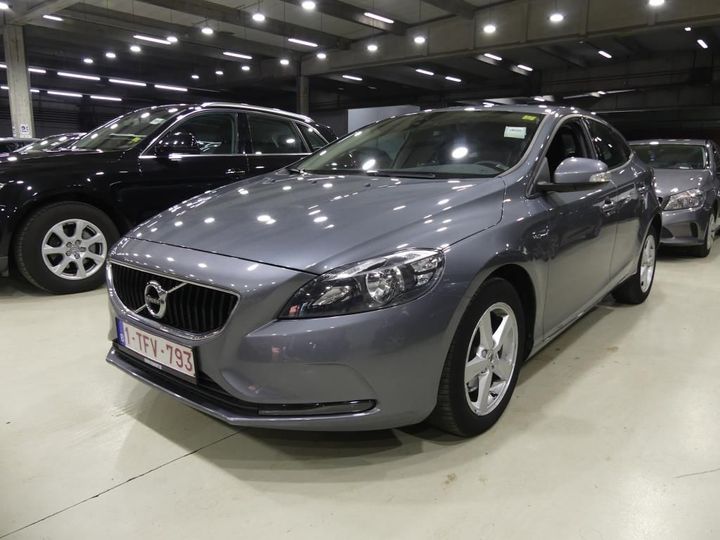 VOLVO V40 - 2016 2017 yv1mv2181j2475245