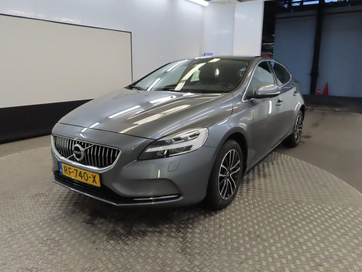 VOLVO V40 2017 yv1mv2181j2478175