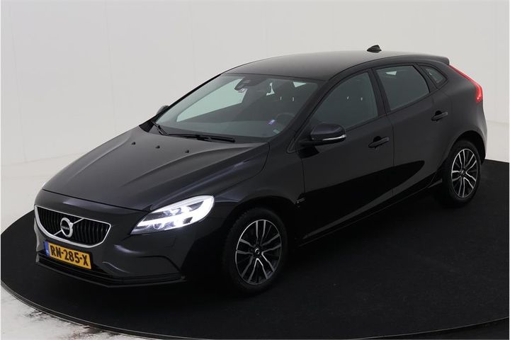 VOLVO V40 2018 yv1mv2181j2484156