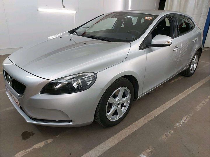 VOLVO V40 2018 yv1mv2181j2484765