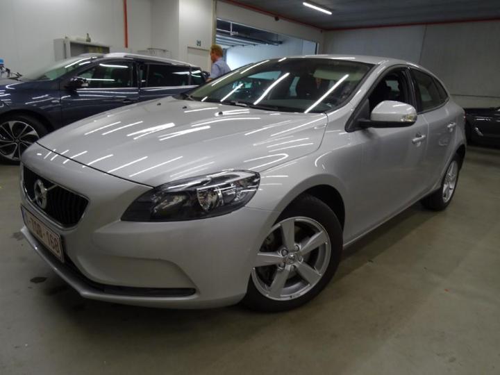 VOLVO V40 2018 yv1mv2181j2486878