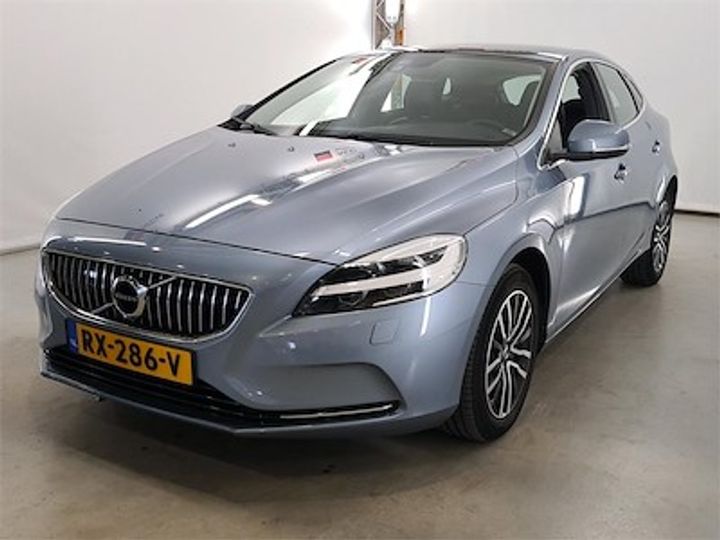 VOLVO V40 2018 yv1mv2181j2499315