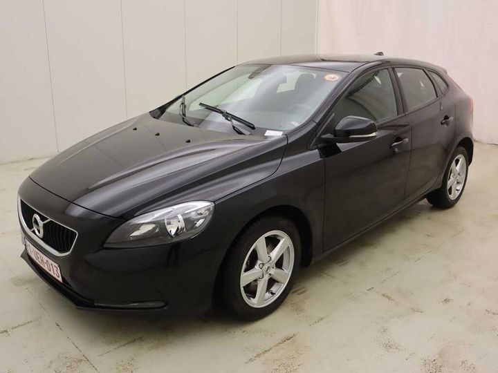 VOLVO V40 2018 yv1mv2181j2513531