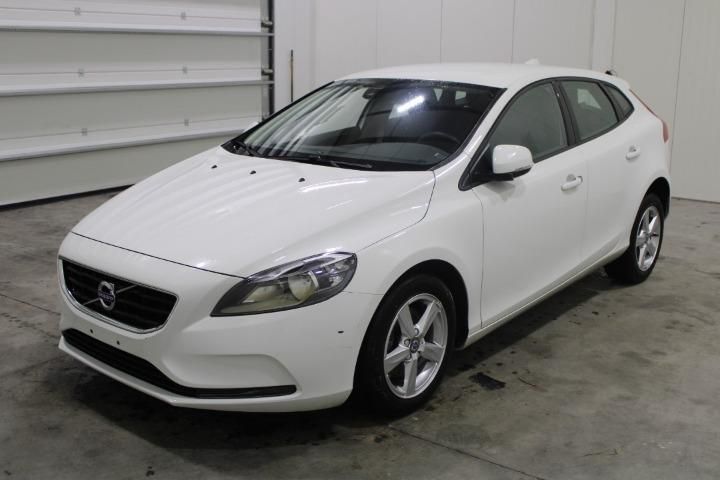 VOLVO V40 HATCHBACK 2016 yv1mv21l1g2332011