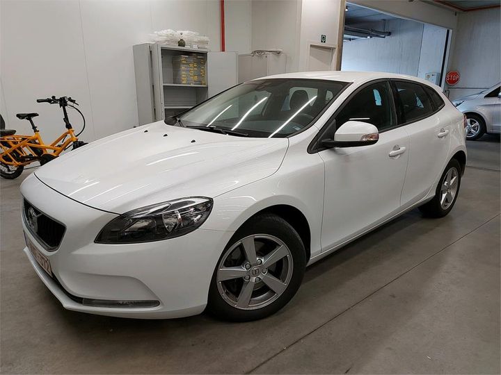 VOLVO V40 2016 yv1mv21l1h2360231