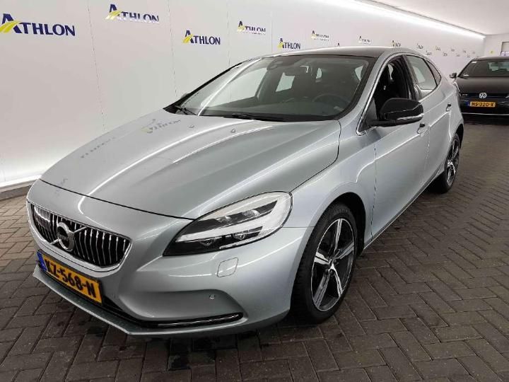 VOLVO V40 2017 yv1mv2880h2413789