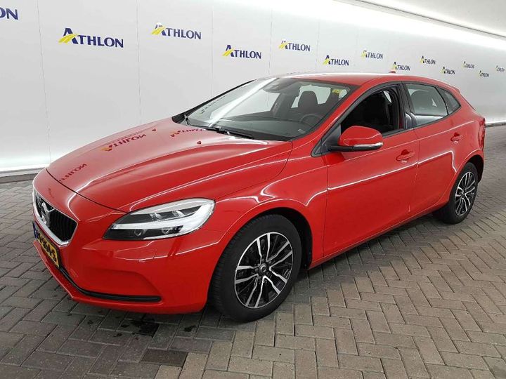 VOLVO V40 2017 yv1mv2880j2460877