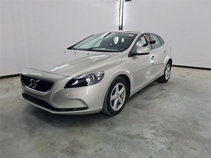 VOLVO V40 2018 yv1mv2880j2488618