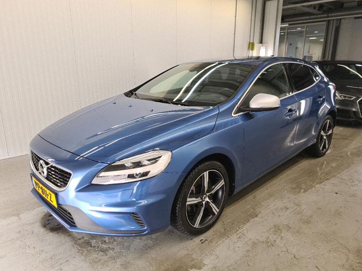 VOLVO V40 2017 yv1mv29l0j2458407