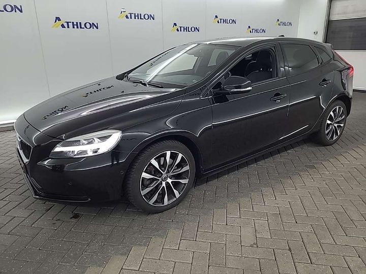 VOLVO V40 2018 yv1mv32v0k2549823