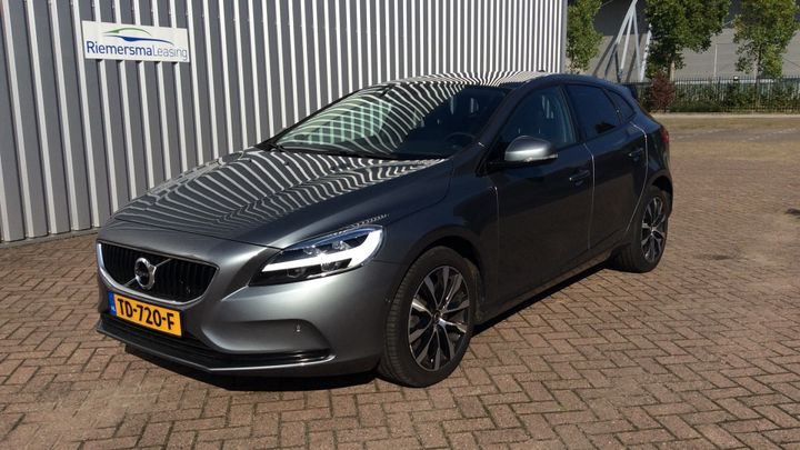 VOLVO V40 2018 yv1mv32v0k2553113