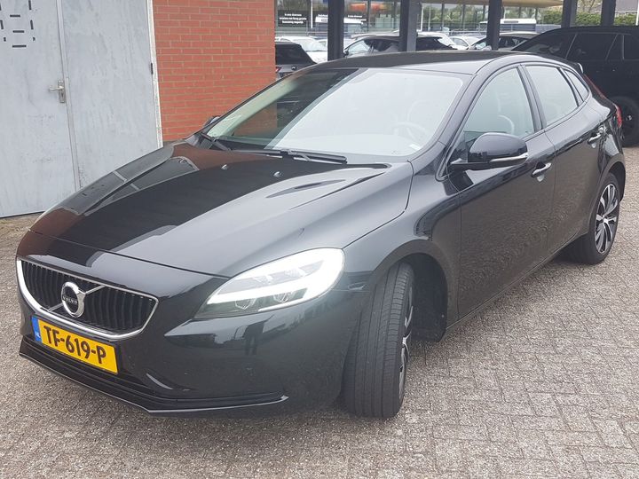 VOLVO V40 2018 yv1mv32v0k2554837