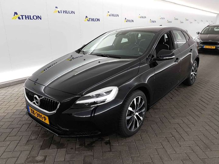 VOLVO V40 2019 yv1mv32v0k2555771