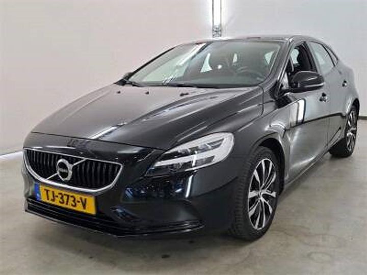 VOLVO V40 2018 yv1mv32v0k2556060