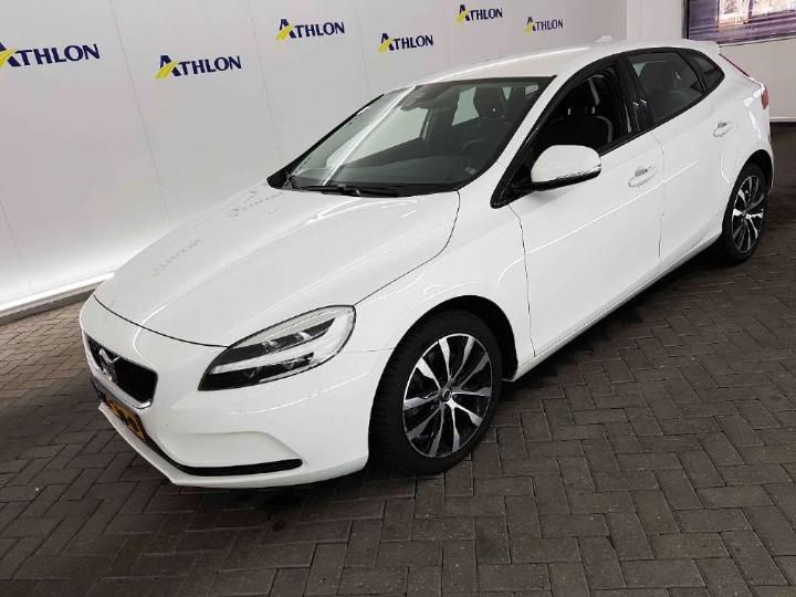 VOLVO V40 2018 yv1mv32v0k2556515