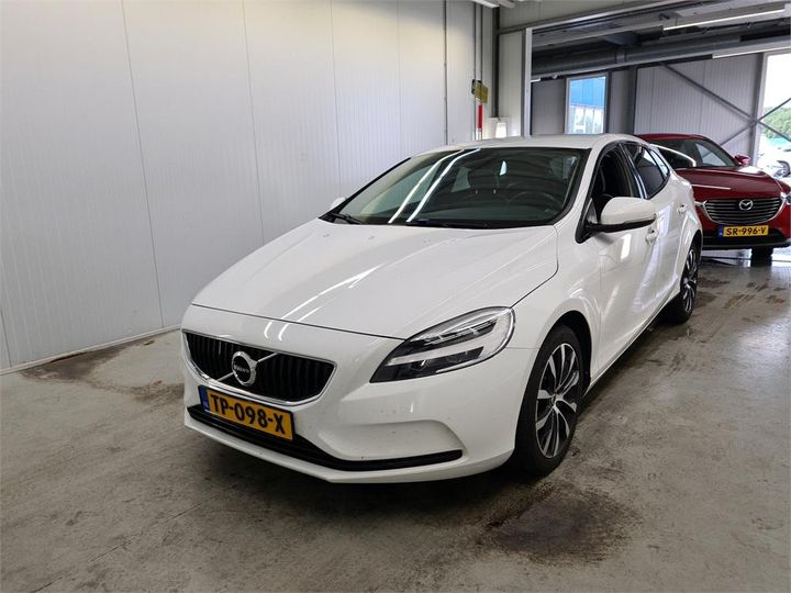 VOLVO V40 2018 yv1mv32v0k2563914