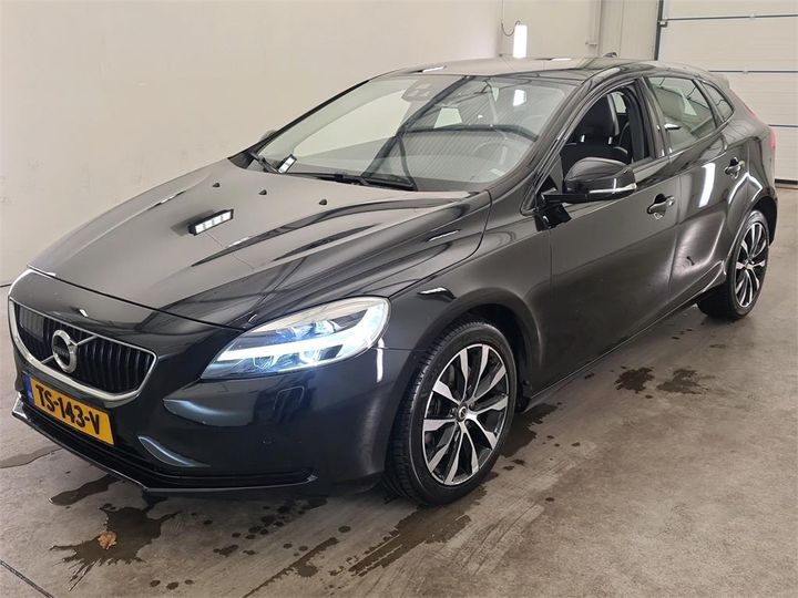 VOLVO V40 2018 yv1mv32v0k2564401