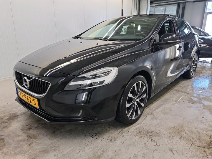 VOLVO V40 2018 yv1mv32v0k2565689