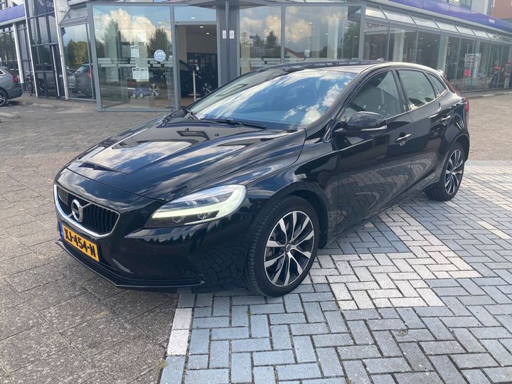 VOLVO V40 2019 yv1mv32v0k2568763