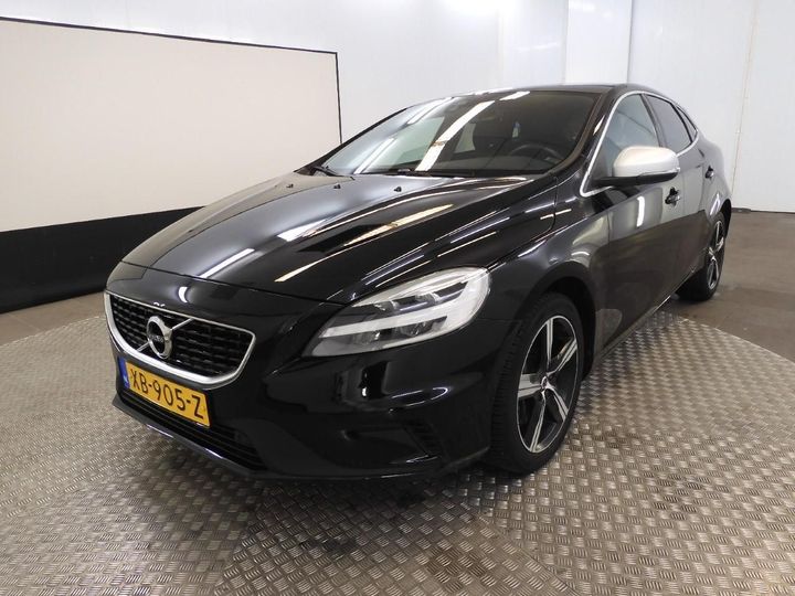 VOLVO V40 2018 yv1mv32v0k2571341