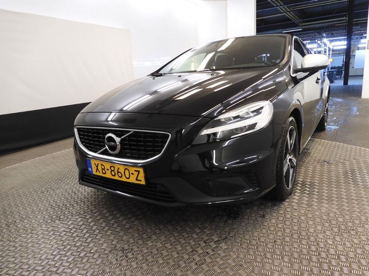 VOLVO V40 2018 yv1mv32v0k2572426