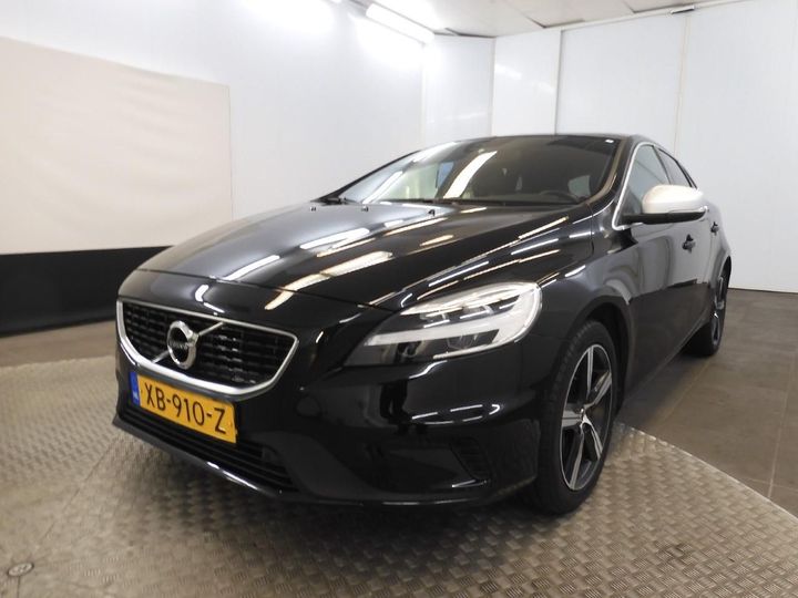 VOLVO V40 2018 yv1mv32v0k2573332