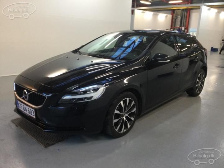 VOLVO V40 HATCHBACK 2019 yv1mv32v0k2574301