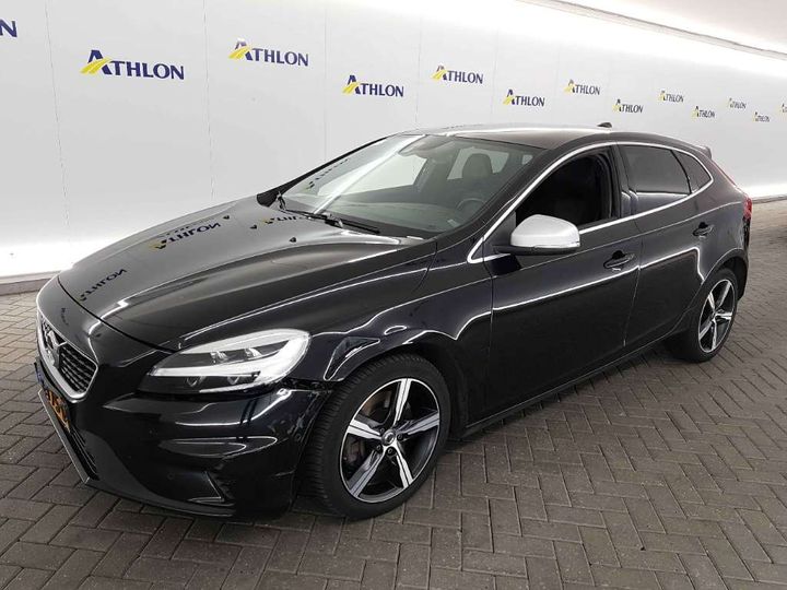 VOLVO V40 2019 yv1mv32v0k2575715