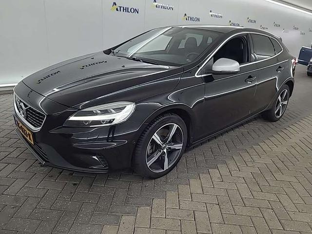 VOLVO V40 2019 yv1mv32v0k2576203