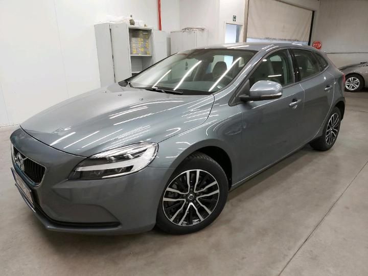 VOLVO V40 2019 yv1mv32v0k2580404