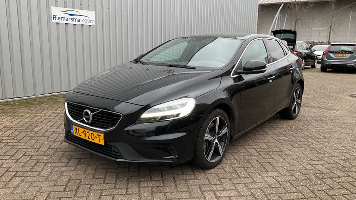 VOLVO V40 2019 yv1mv32v0k2583053